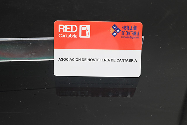 欧博abg官网光面卡制作厂家?? 直营直销的厂家