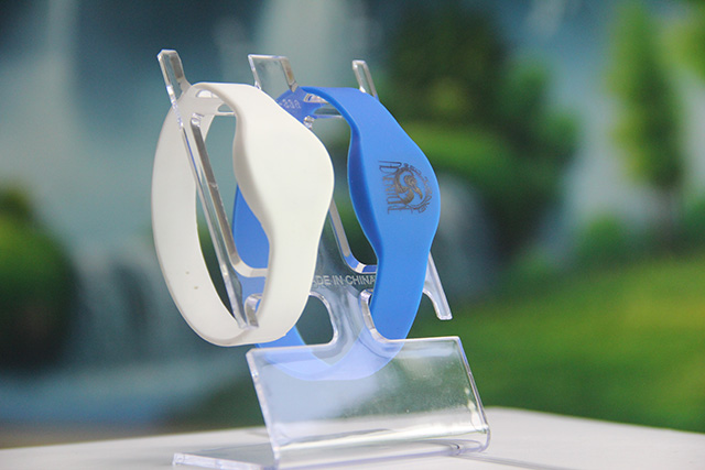 金属卡可以封装芯片吗？？？？