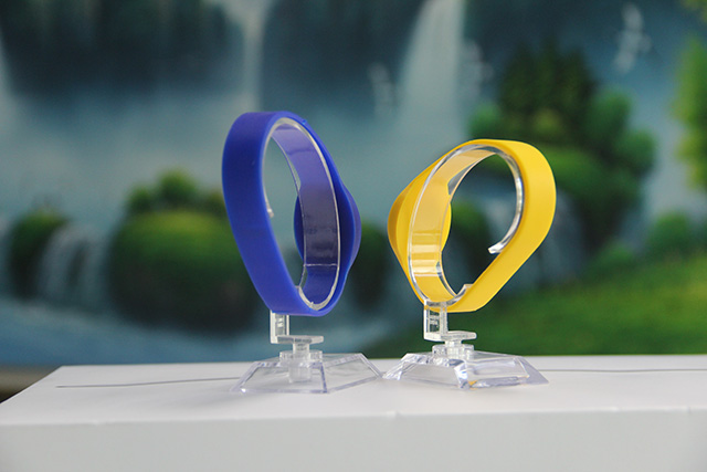 松紧腕带制品能做到客户的要求硬度吗？？？？？？？