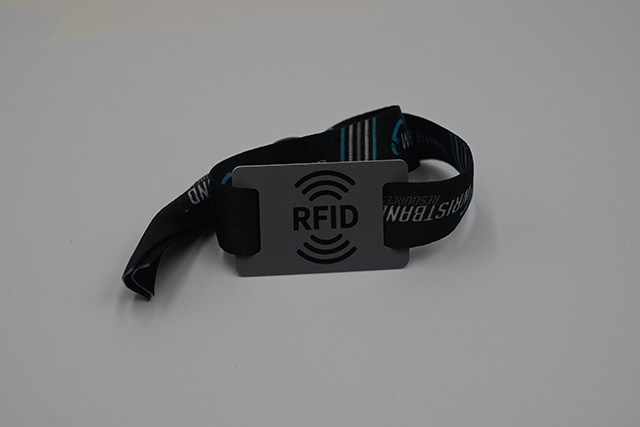 和信达为医院提供感应式IC医院就诊卡，，，，，利益多