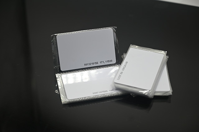 充电卡PVC质料压制要领以及特点-欧博abg官网充电卡制作