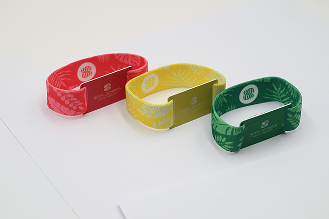 浅谈银行卡的更新换代，，，，，，我们怎样看待滴胶卡