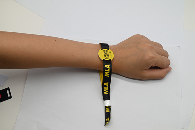 什么是拉丝卡，，，，，拉丝卡有什么特点和制作工艺